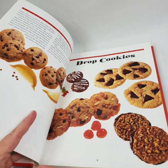 Mrs. Fields Best Ever Cookie Book Hardback Baking Book - Picture 9 of 10